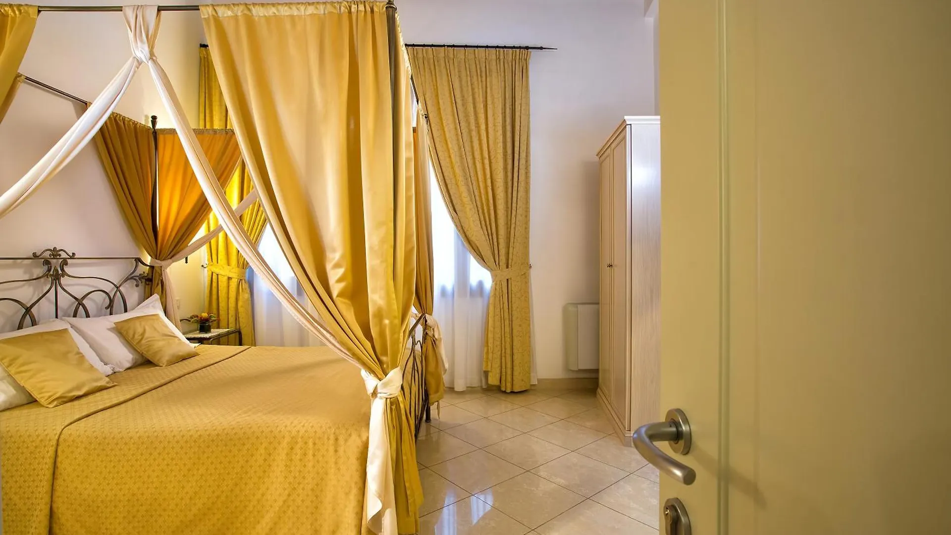 *** Bed & Breakfast Alla Vite Dorata Venice Italy