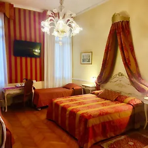 Mezzo Pozzo 2* Venecia